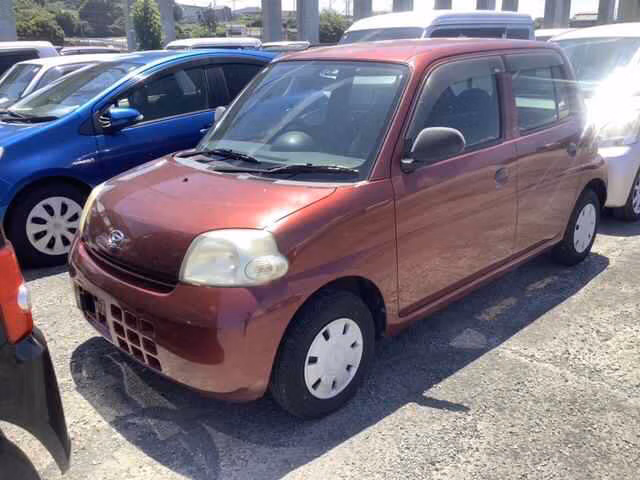DAIHATSU ESSE