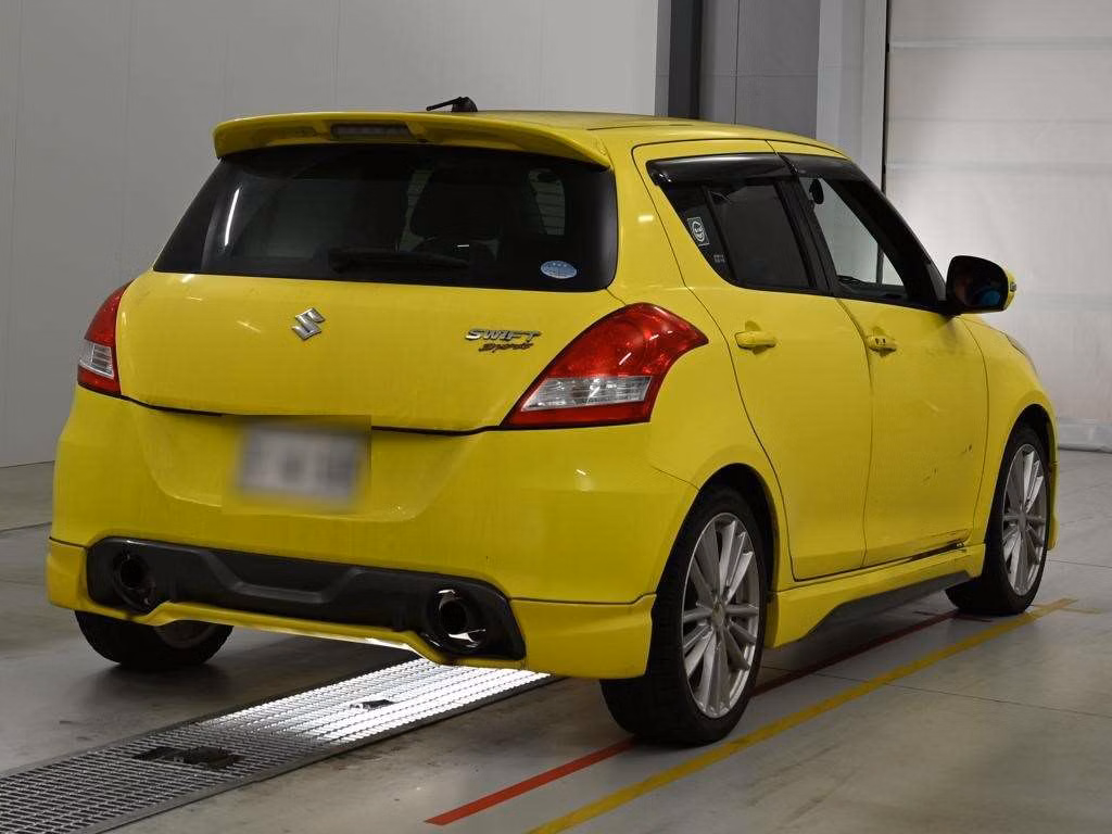 SUZUKI SWIFT