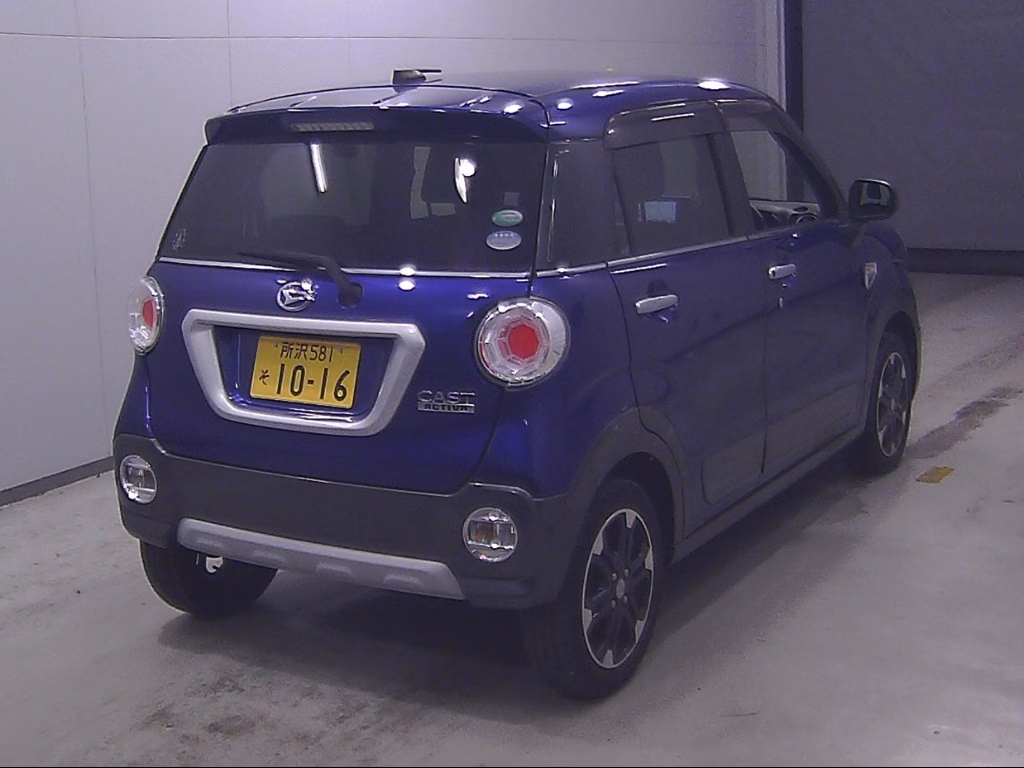 DAIHATSU CAST