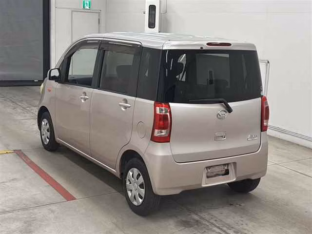 DAIHATSU TANTO EXE