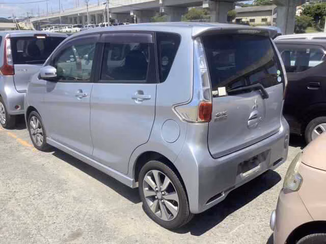 MITSUBISHI EK CUSTOM