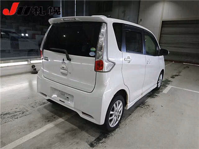 MITSUBISHI EK CUSTOM