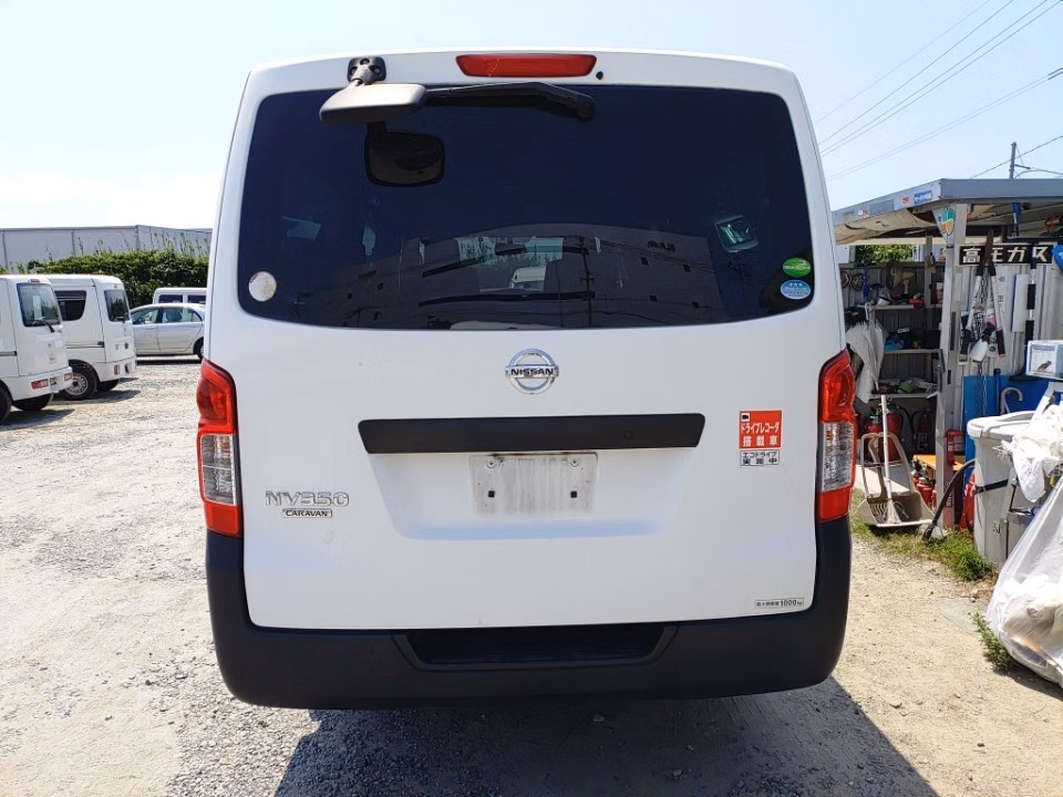 NISSAN NV350 CARAVAN