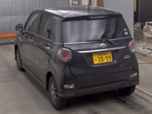 DAIHATSU CAST