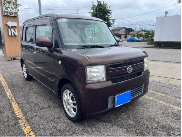 DAIHATSU MOVE CONTE
