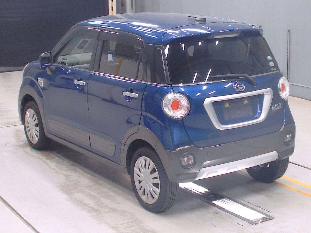 DAIHATSU CAST