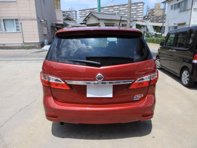 NISSAN LAFESTA