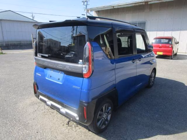 MITSUBISHI DELICA MINI