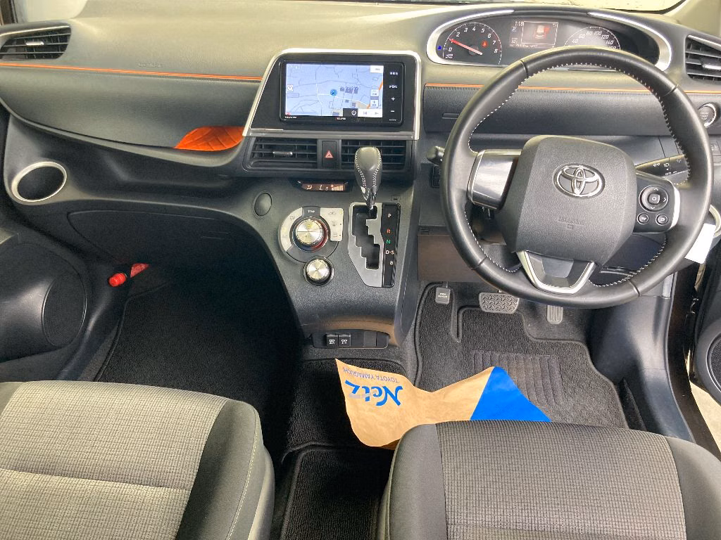 TOYOTA SIENTA
