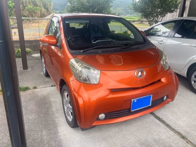 TOYOTA IQ