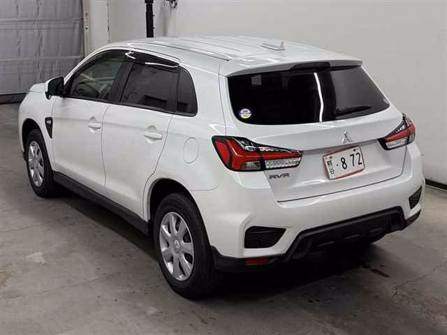 MITSUBISHI RVR