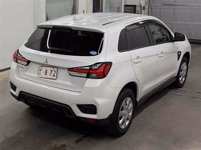 MITSUBISHI RVR