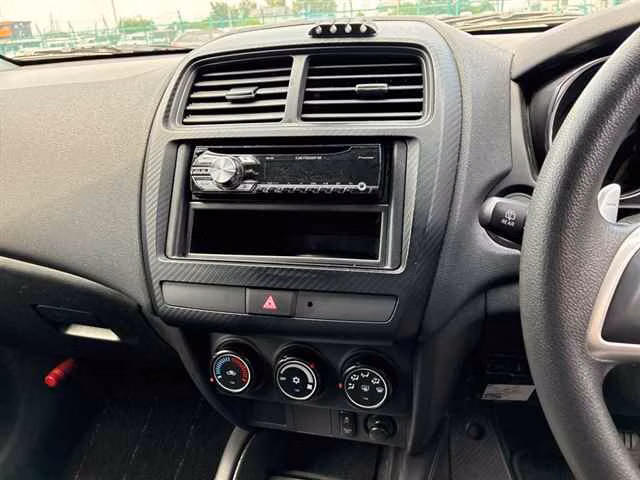 MITSUBISHI RVR