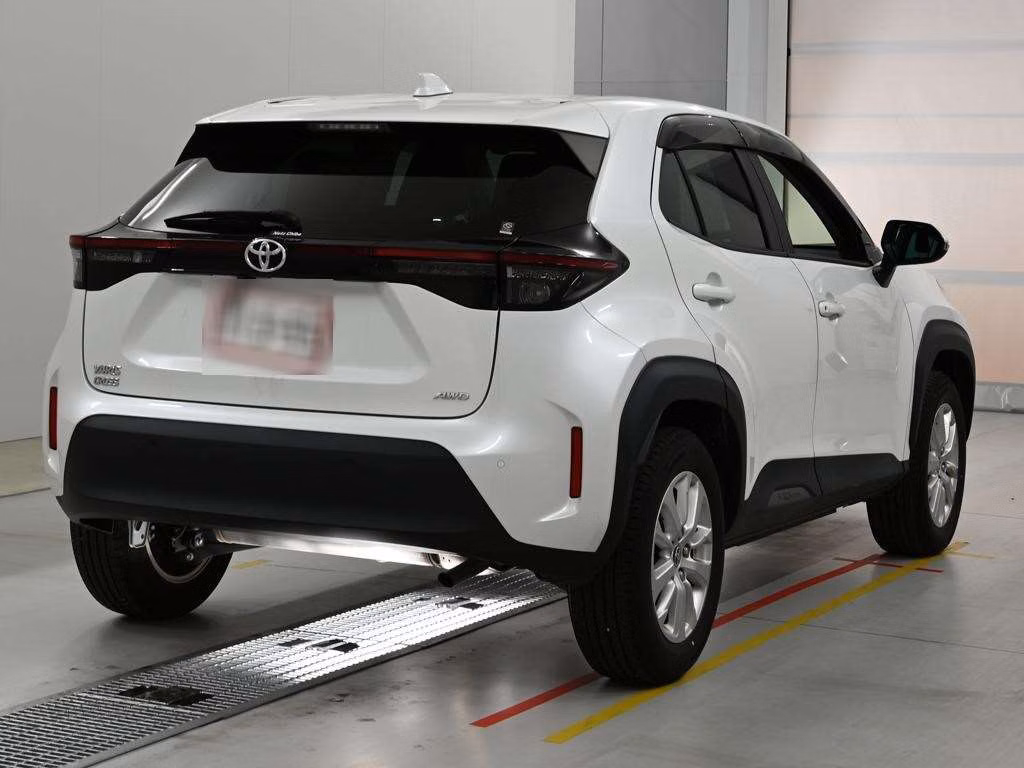 TOYOTA YARIS CROSS
