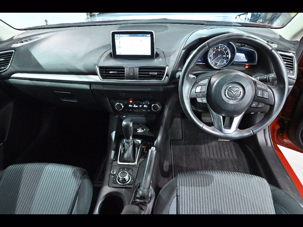 MAZDA AXELA