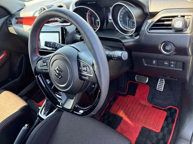 SUZUKI SWIFT