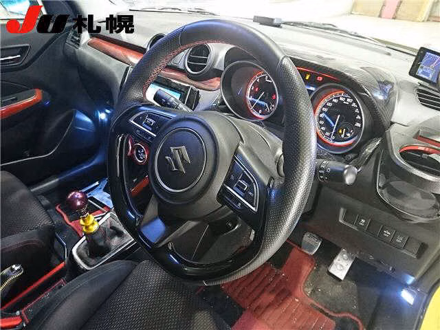 SUZUKI SWIFT