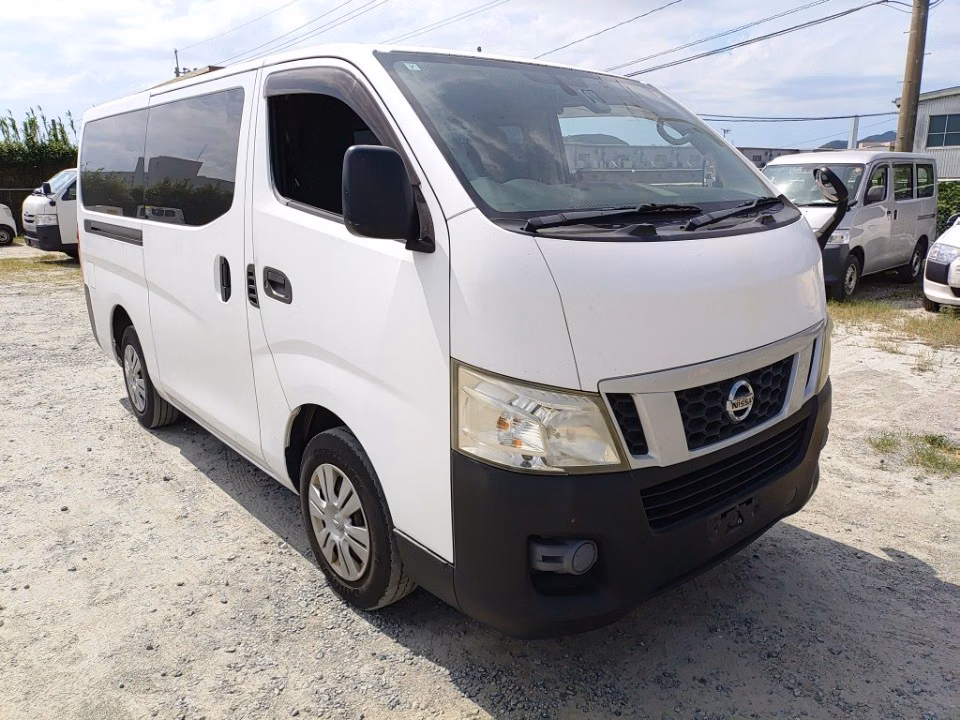 NISSAN NV350 CARAVAN