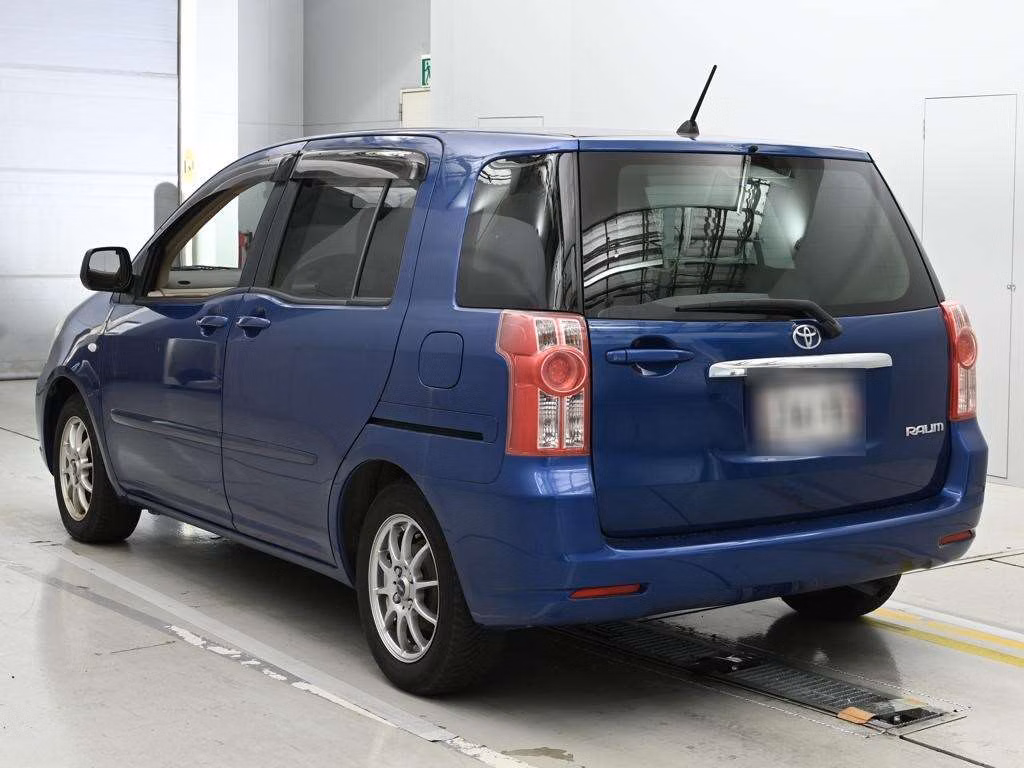 TOYOTA RAUM