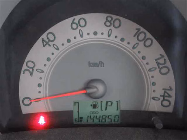DAIHATSU MOVE LATTE