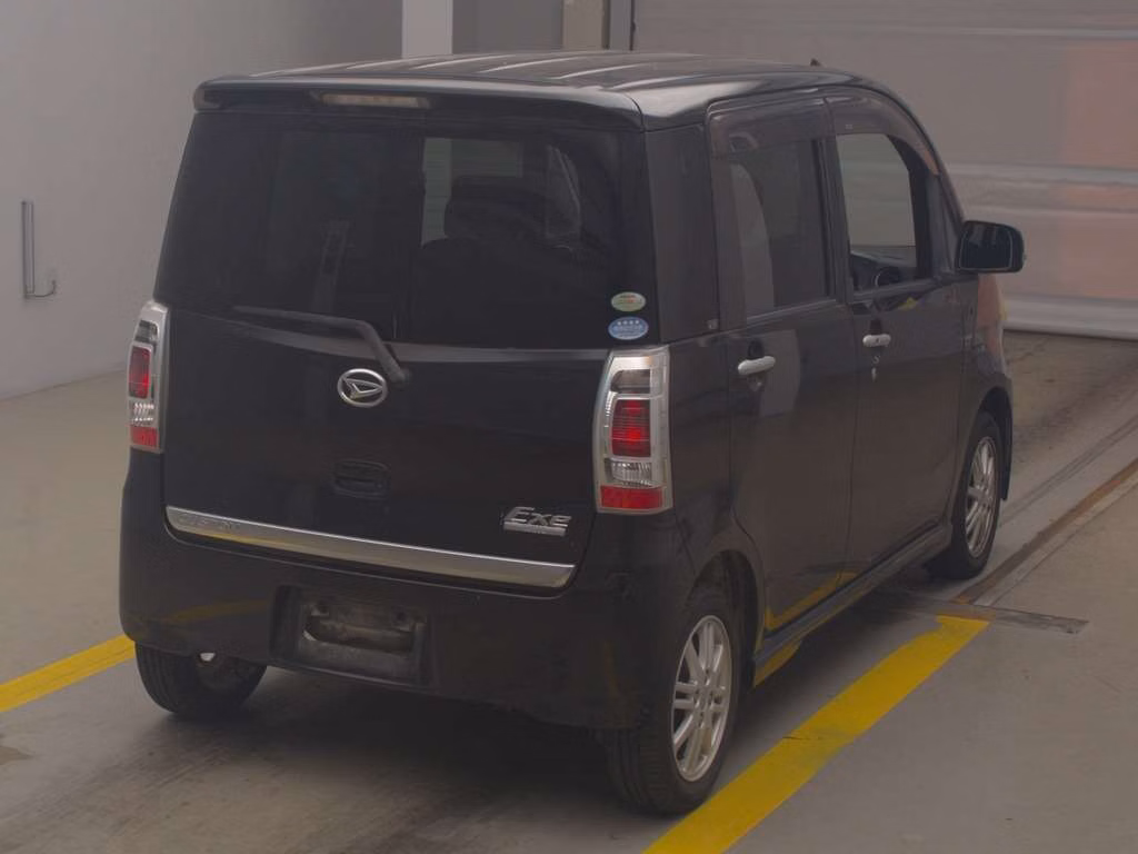 DAIHATSU TANTO EXE