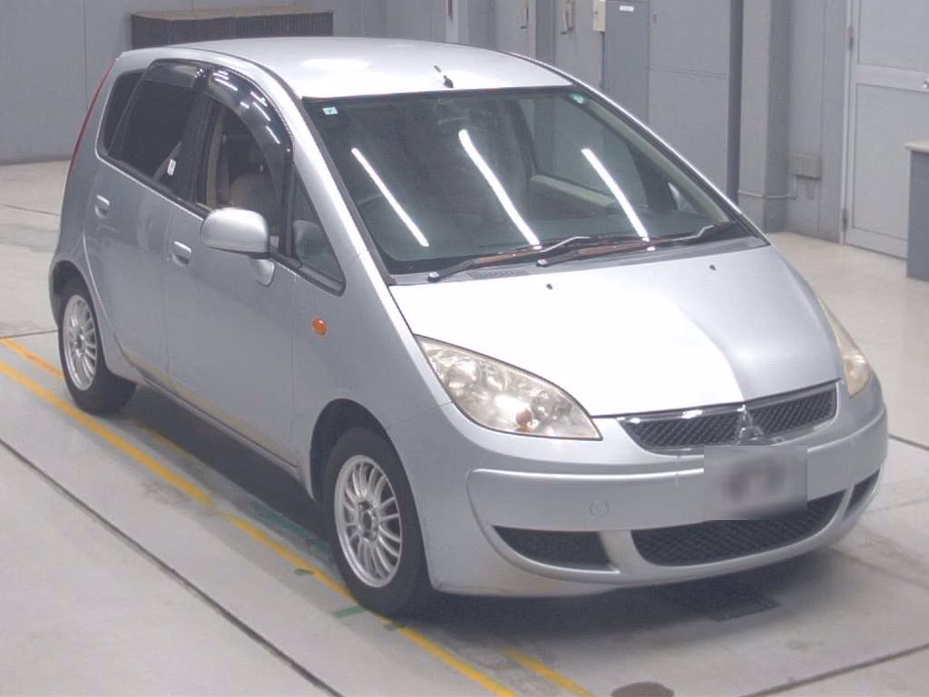 MITSUBISHI COLT