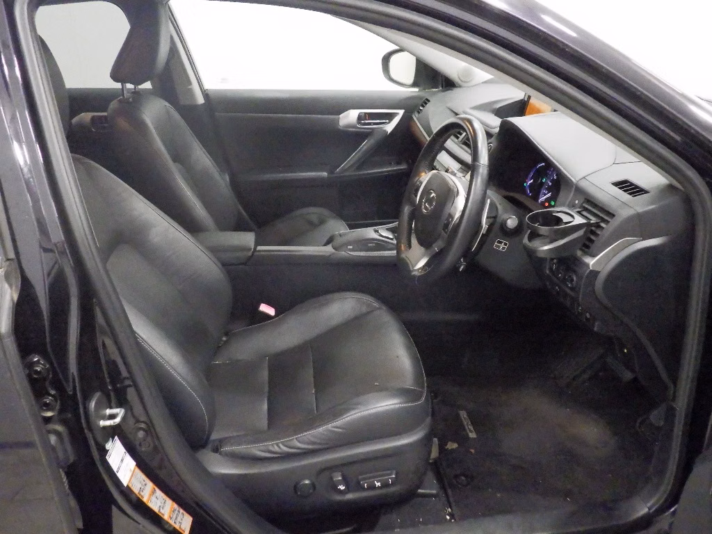 LEXUS CT200H
