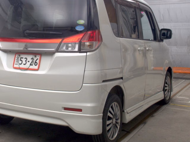 MITSUBISHI DELICA D:2