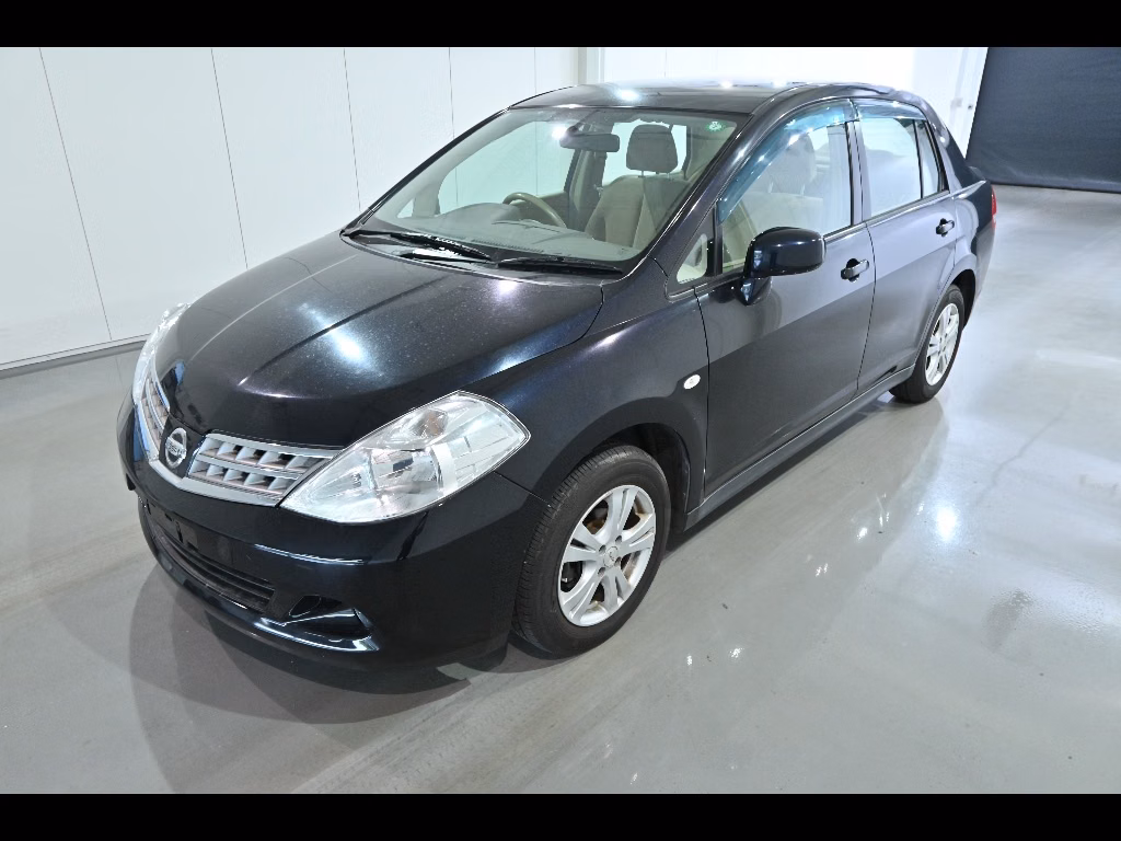 NISSAN TIIDA LATIO