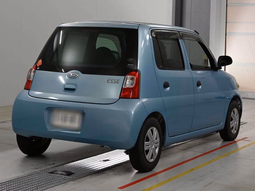 DAIHATSU ESSE