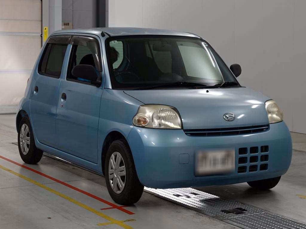 DAIHATSU ESSE