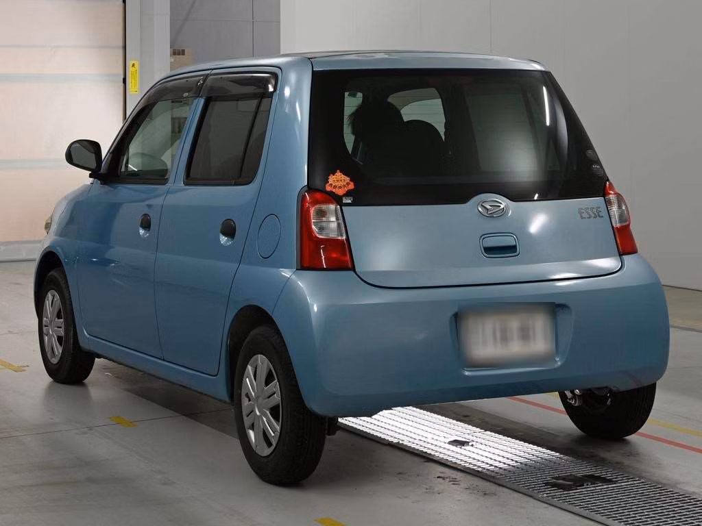 DAIHATSU ESSE
