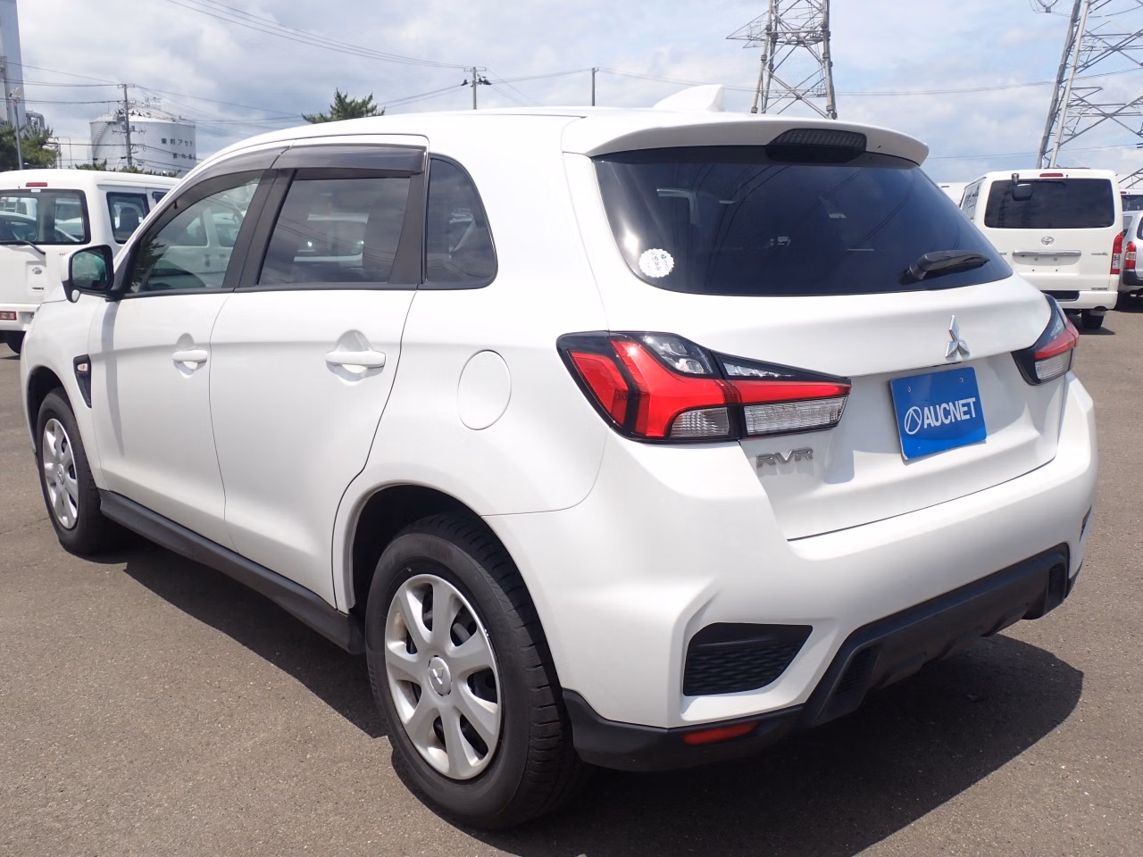 MITSUBISHI RVR