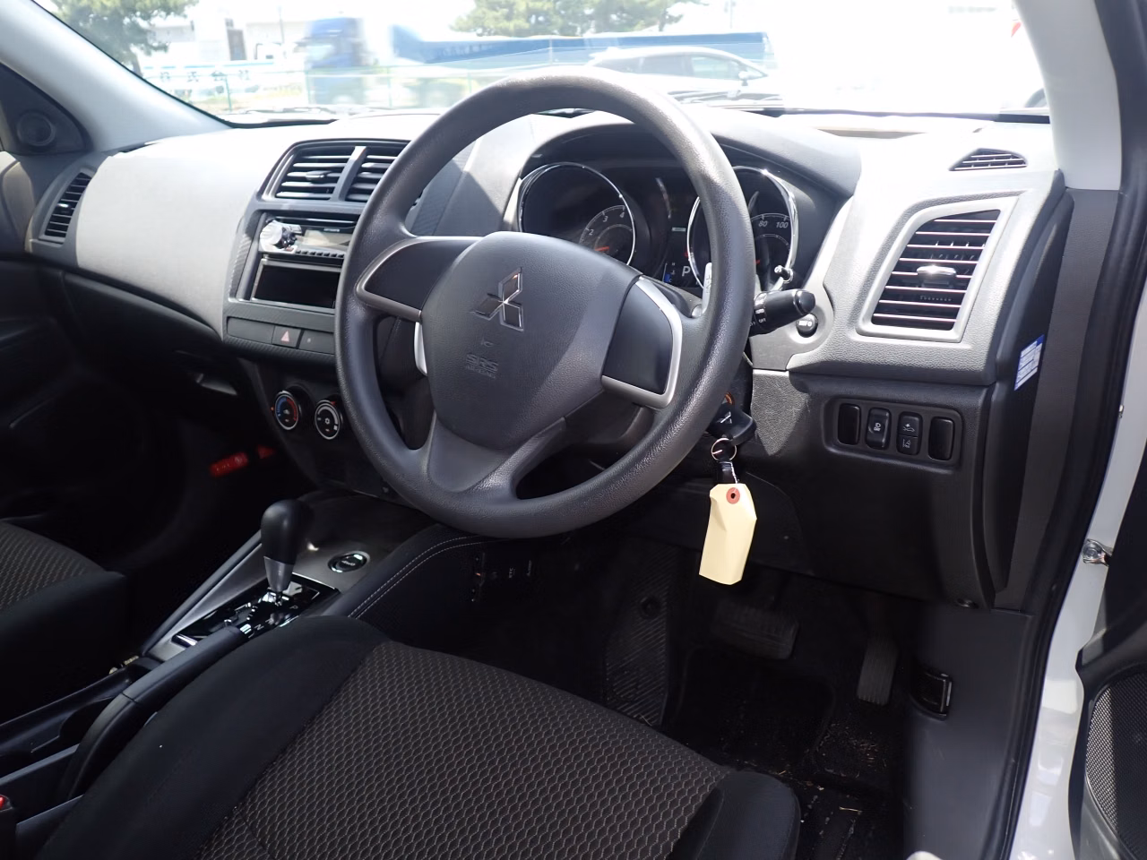 MITSUBISHI RVR