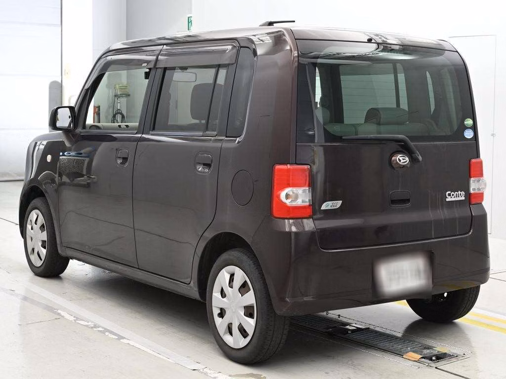DAIHATSU MOVE CONTE