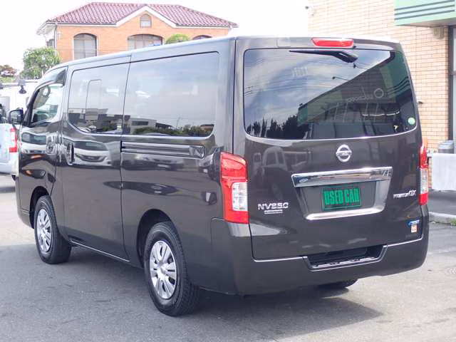 NISSAN NV350 CARAVAN