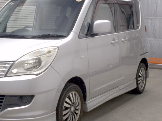 MITSUBISHI DELICA D:2