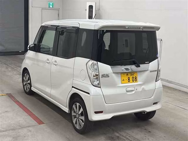 MITSUBISHI EK SPACE