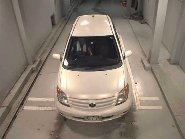TOYOTA IST