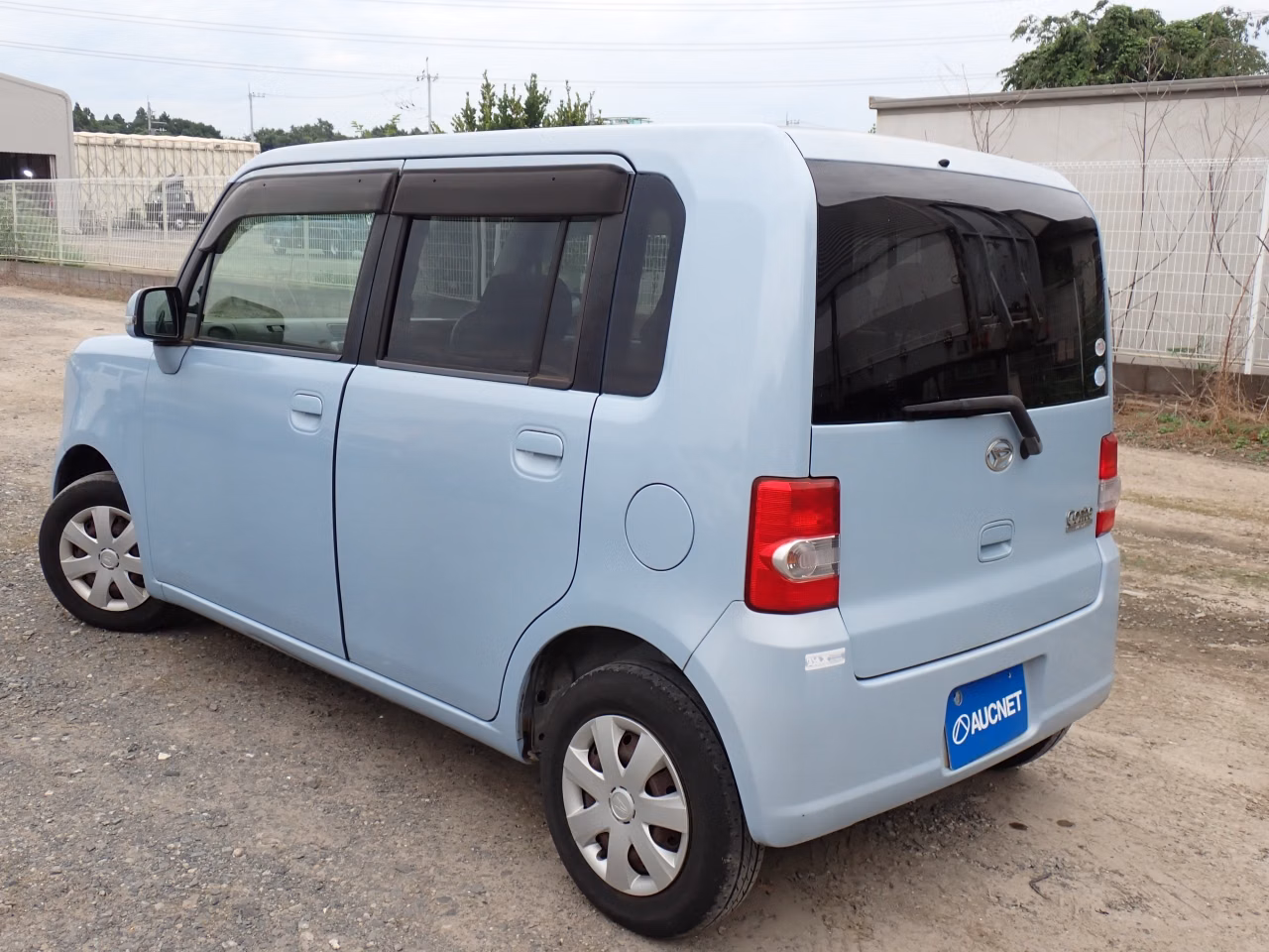 DAIHATSU MOVE CONTE