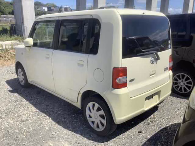DAIHATSU MOVE CONTE