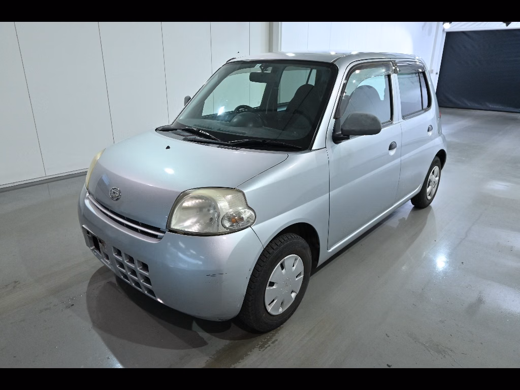 DAIHATSU ESSE