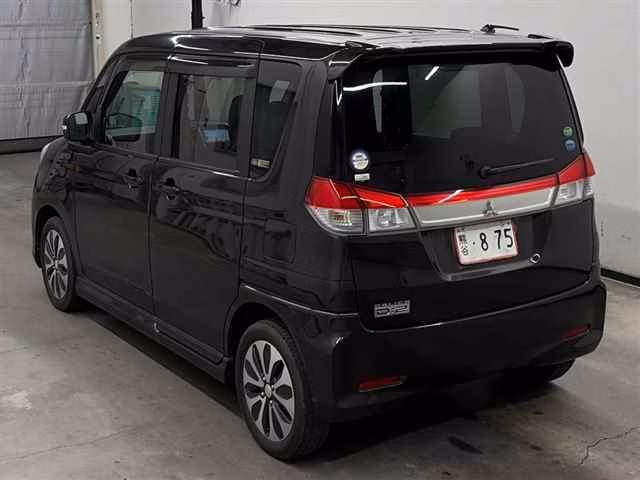 MITSUBISHI DELICA D:2