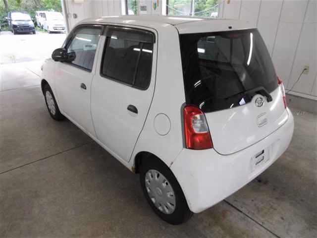 DAIHATSU ESSE