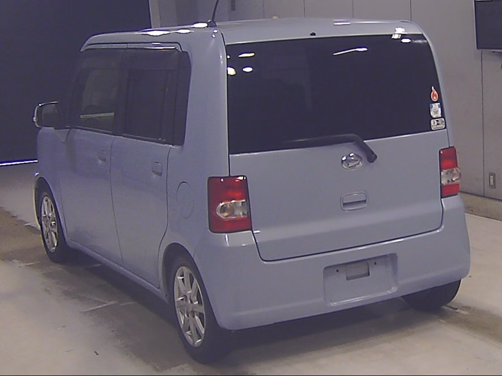 DAIHATSU MOVE CONTE