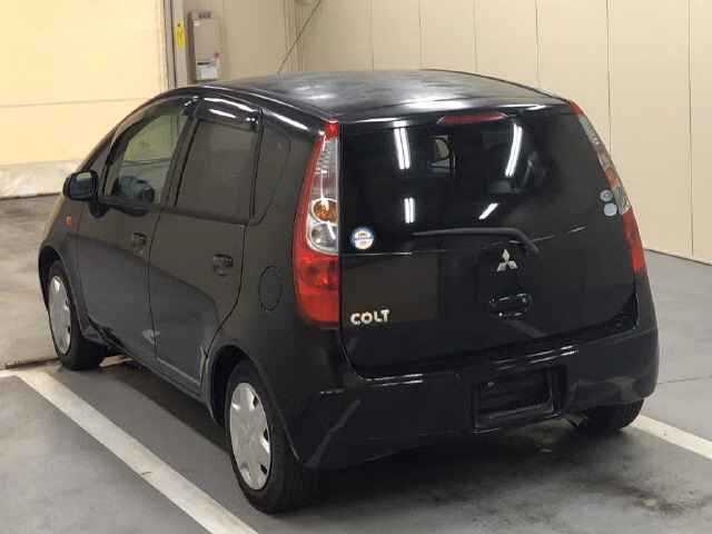 MITSUBISHI COLT