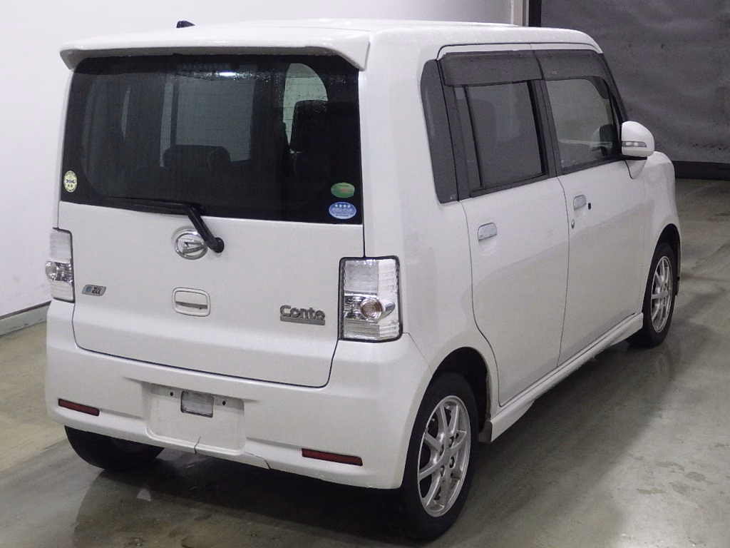 DAIHATSU MOVE CONTE
