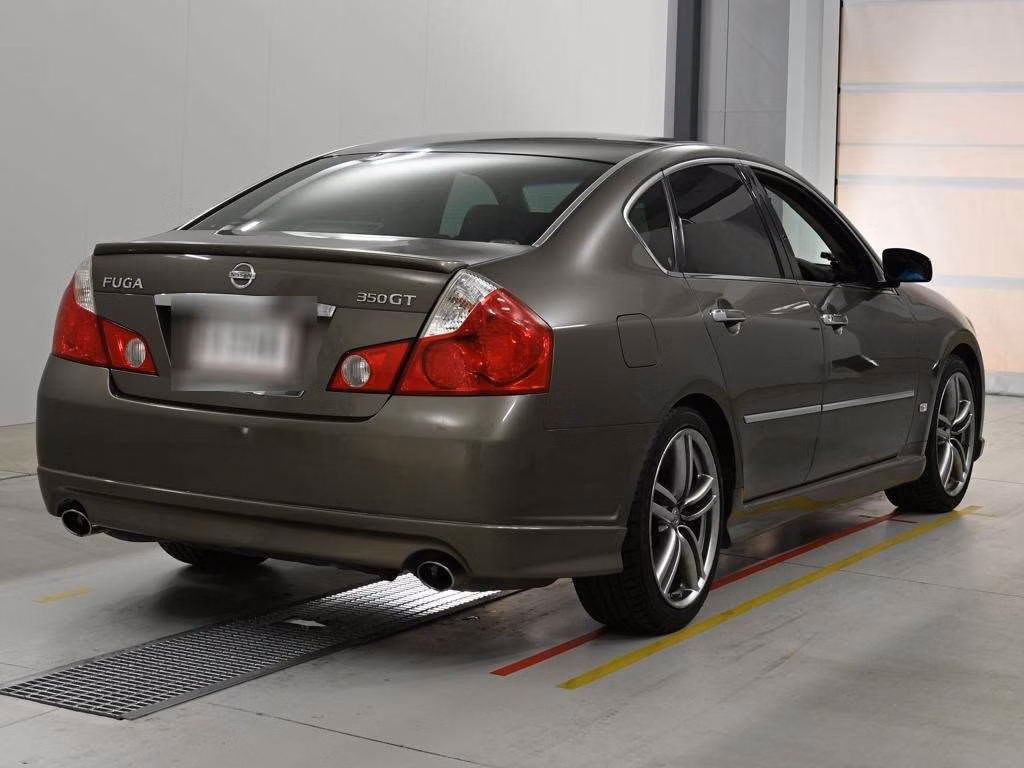NISSAN FUGA