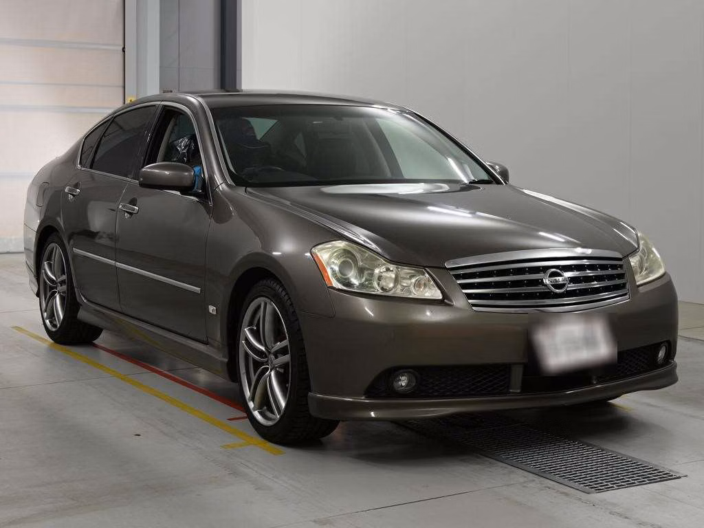 NISSAN FUGA