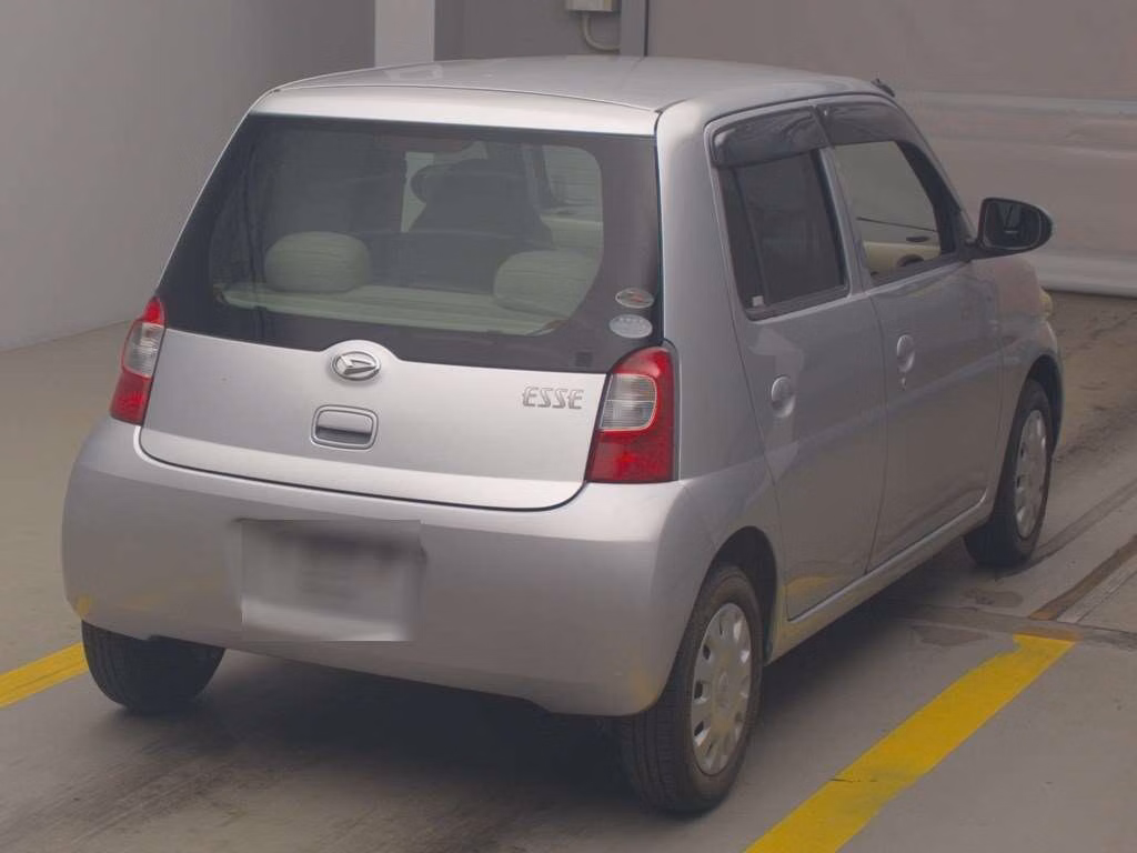 DAIHATSU ESSE